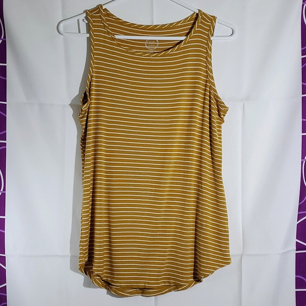 24/7 by Maurices Dark Mustard Oversized Striped Super Soft Tank Top - XSmall